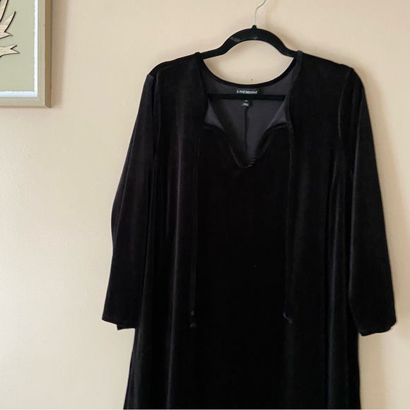 Lane Bryant• black velvet vneckline midi length dress 3/4 sleeve size 20 - Picture 2 of 13